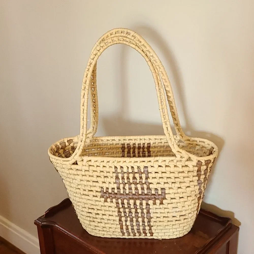 Beach Basket - Handwoven in Jamaica - Picture 5 of 8